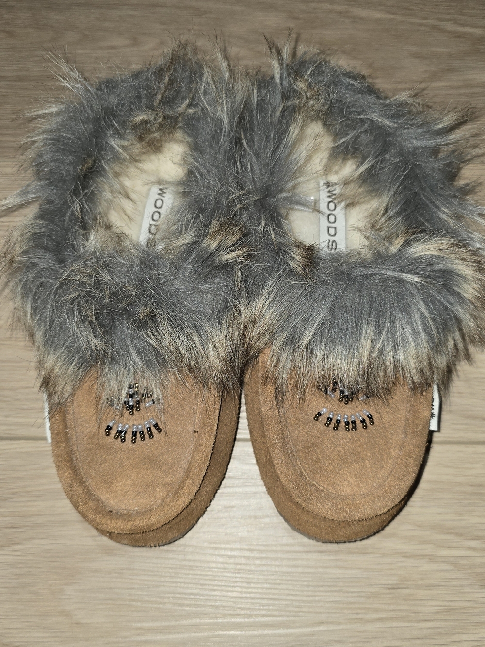 WOODS Suede Moccasin Slippers Women Size 7 Wool Lined Beaded Fur Trim Brown